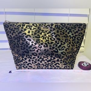 EUC Juicy Couture cosmetic bag